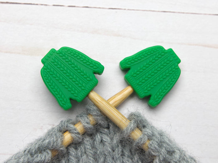 Fox & Pine - Green Cable Knit Sweater | Stitch Stoppers