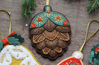 Kiriki Press - Pinecone - Felt Ornament Kit
