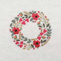 Un chat dans l'aiguille - Couronne de coquelicots - Small June wreath