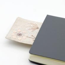 Un chat dans l'aiguille - Paulette bookmark (Code: C-09931)