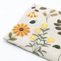 Un chat dans l'aiguille - Eva floral pouch (Code: C-09934)