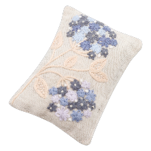 Un chat dans l'aiguille - Hortense cushion - C-09956