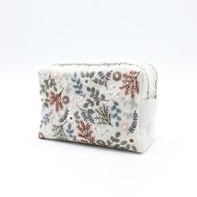 Un chat dans l'aiguille -Anouk large pouch (Code: C-09960)