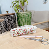 Un chat dans l'aiguille - Billie floral small pouch