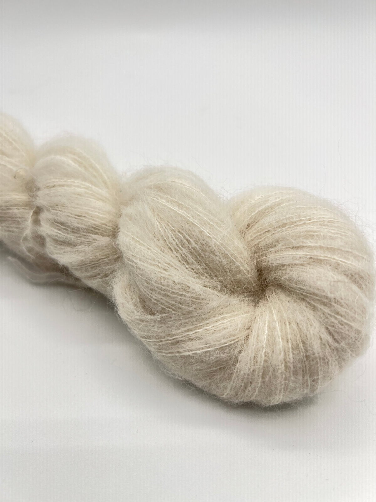 Fibrland - FUZZY Suri Silk - Lace