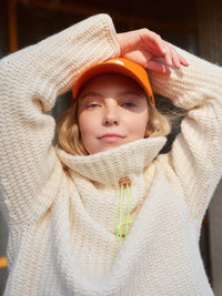 Laine Publishing - Hook Out! by Molla Mills