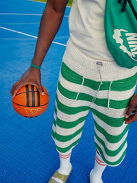 Laine Publishing - Hook Out! by Molla Mills