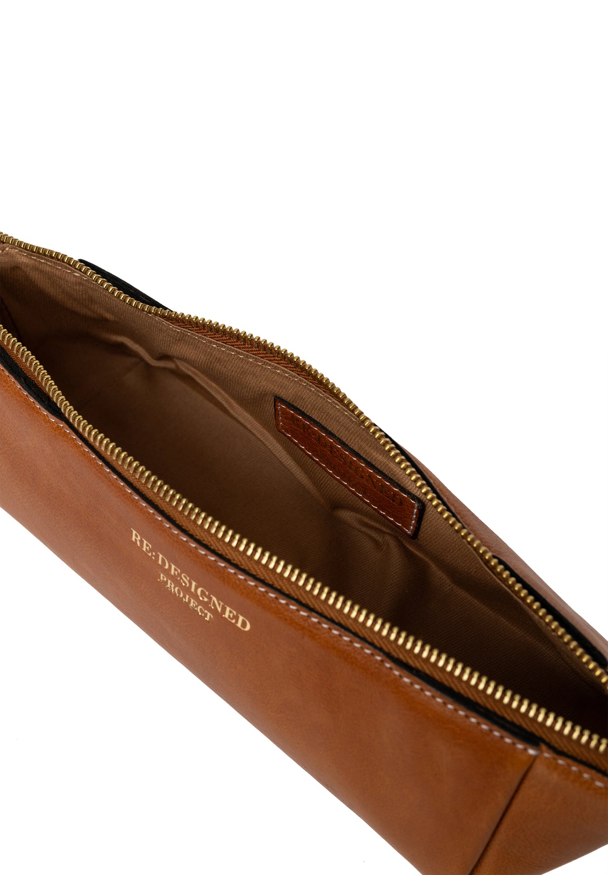 RE:DESIGNED - Project 12 - triangular leather case for knitting needles and crochet hooks with a golden YKK zipper.