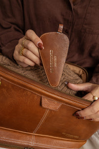 RE:DESIGNED - Project 63 - small leather cover for your small scissor