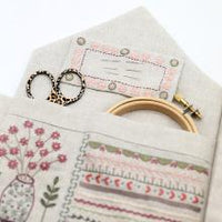 Un Chat dans L'Aiguille - La maison des Brodeuses SAL