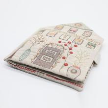 Un Chat dans L'Aiguille - La maison des Brodeuses SAL